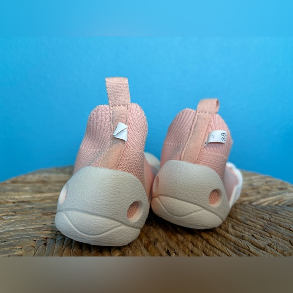 Brand new SK Six toddler water shoes in pink and white - Picture 3 of 5